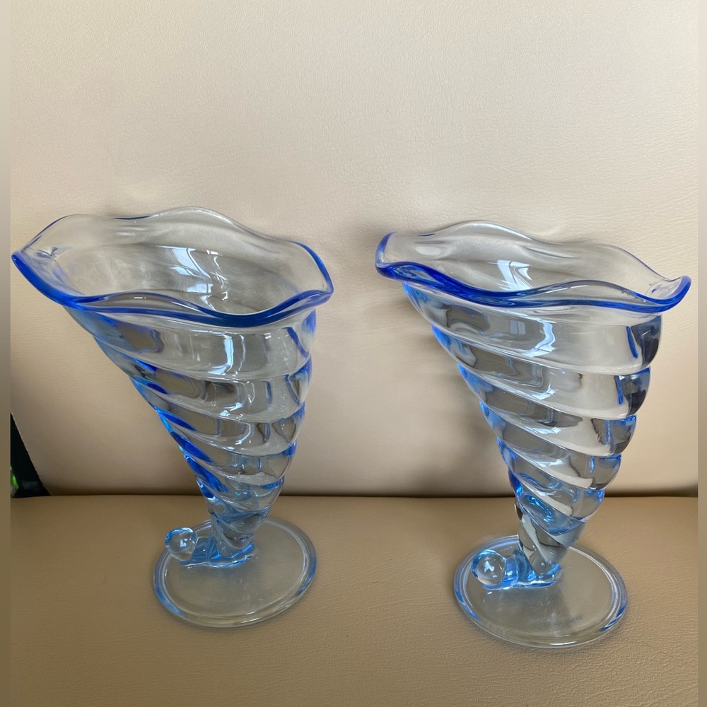 Vintage Bormioli Rocco Italy Blue Swirl Cornucopia Dessert Glass Vase  set of 2
